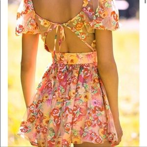 Love and lemon dress floral dress really good condition with the belt